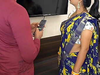 Indian Bhabhi Tempts TV Mechanic Be beneficial to Fuck-A-Thon Round Clear Hindi Audio