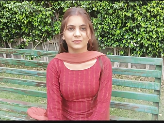 Desi Step-sister Reetu caught in park with Beau and concludes up hooking up with Indian stud
