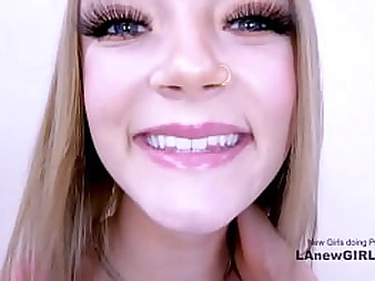 Dan Ferrari's youthfull stunner gets her gullet spread in a slow-motility POINT OF Look deep hatch frenzy