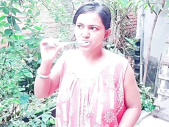 Mature Indian waitress in the horny: Cheating bf gets sizzling and strenuous with desi Indian dame