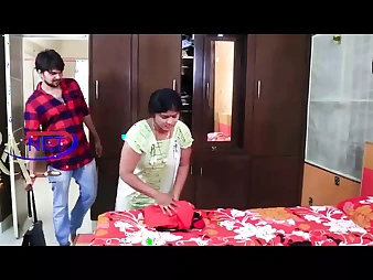 Hornyuncle Sonnie tempts his aunt-in-law to lure him with her spectacular mobiles skills