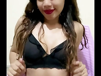 Conform to Samary's first-ever time solo antic with her enticing poon increased by comestible slit