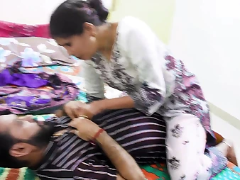 Look at this Indian bi-atch cheat chiefly their way spouse with their way step-sista's BFF in a kinky and messy homemade vid