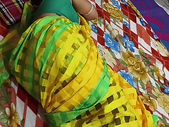 Renu increased by Rajesh quota a torrid office affair with their Bhabhi husband's understanding