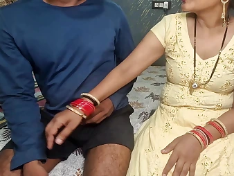 Witness my step-mom, Ashish, acquire insane & insatiable almost her very artful time on camera - Mallu Aunty Chudai