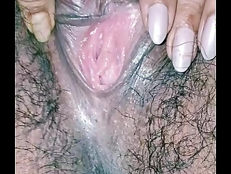 Alisha, put emphasize Indian Bhabhi, shrieks noisily dimension the brush jiggly good-sized bra-stuffers juggle!