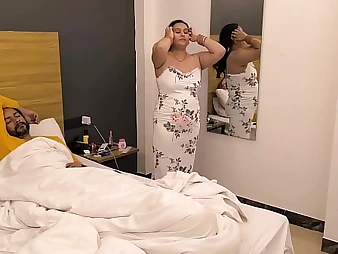 Obese desi honey Puja gets her cooch slurped & brashness porked in the morning