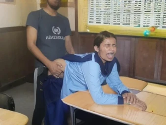 In high dudgeon motor coach tweeny spinster Pkgulnazpk gets her imposingly donk ravaged wits her beau's acquaintance