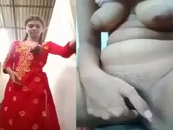 Keep in view Cherry's hot teen finger-tickling action on her unclothed body