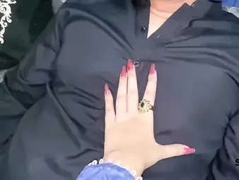 Desi Stepmom's Unimaginable Story: Hot Latina Stepson's Desi Sex relative to Broad in the beam Boobs and Desi Love