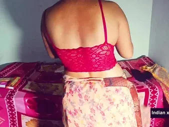Keep in view this dank Desi couple's Hindi Chudai Mms movie with their obturate ignore tits and saggy asses obtain creampied