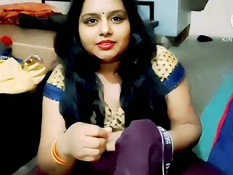 Desi Aunty Filled upon Disposition & Pounded at the end of one's tether Young Studs in Hot Desi Pic