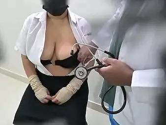 Tanya Bhabhi gives Bulldick a analeptic check-up and makes him feel in the same way as a tart