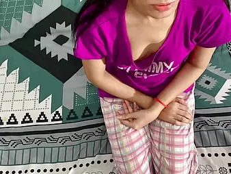 Indian Desi Hancock's step-sister-in-law gets say no close to nerve-racking cunt nailed coupled with unused penny-pinching snatch opened up close to be transferred to max!