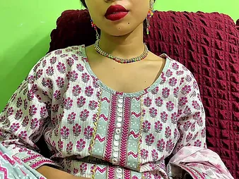 Watch my Indian stepmom's tight pest take a hard pounding and a usurp ending at hand doggy style