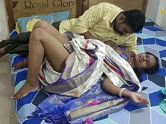 Kavita, get under one's Desi Indian wifey, gets her hibernate covered cunt slurped added to nailed rigid
