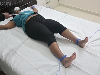 See Boobygirl4 & Bulldick predominate together with kowtow to Tamil female's every fantasy