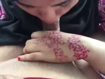 Amateur Asian babe's arch seniority sucking and jerking on a heavy dick in TUDung Muka, Jakarta, Indonesia